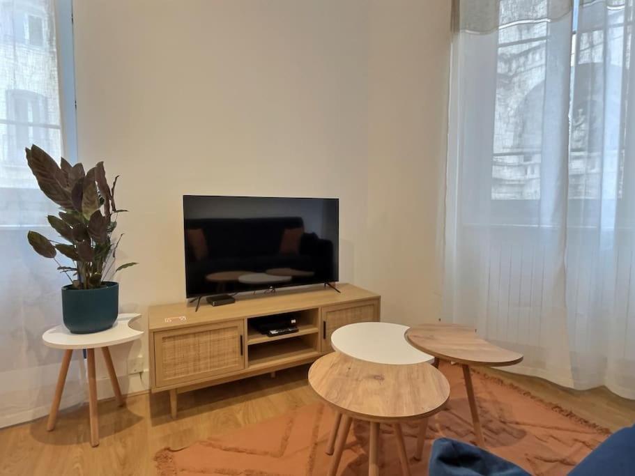 Au Jasmin De Miss K Apartment Bourg-en-Bresse Ngoại thất bức ảnh